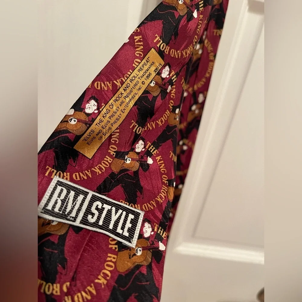 Ralph Marlin stylish tie